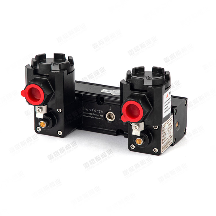 Double-controlled flameproof solenoid valve